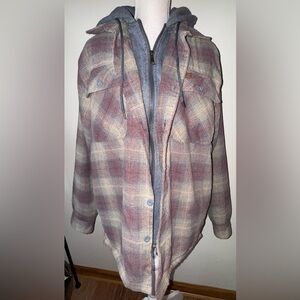 Mountain Ridge Plaid Hooded Jacket. Size Medium. GUC